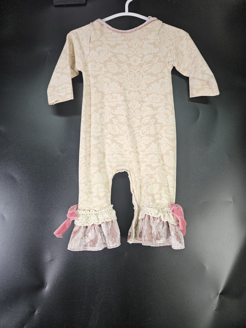 Ric Rac Ruffles Christmas Outfit - Picture 4 of 4